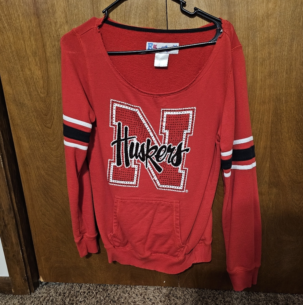 NE sweater